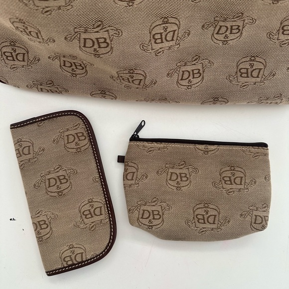 Dooney & Bourke Donegal Crest Satchel Tote Brown Fabric CrossBody 💼 - Picture 5 of 5